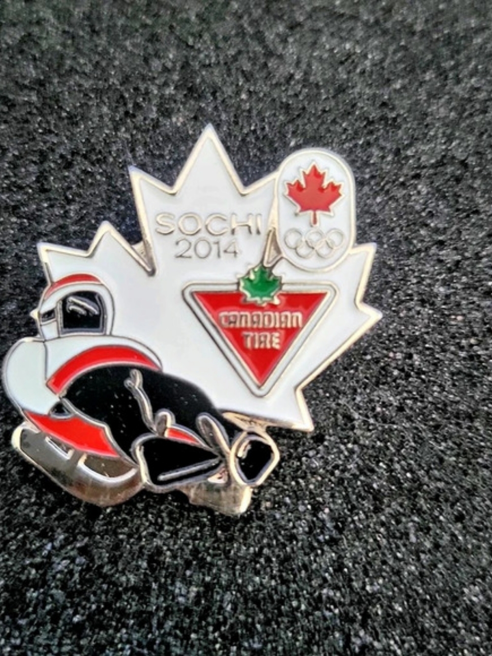 Sochi 2014 Canada Olympic Team pin White & Red Olympic Pin Like New